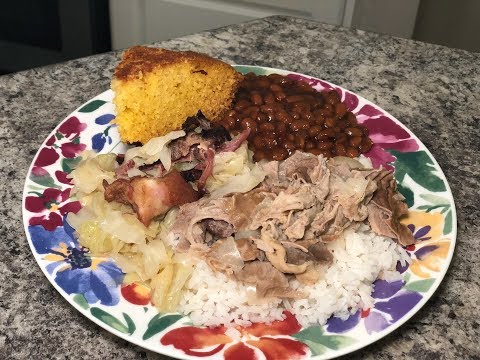 SOULFOOD SUNDAY WITH MYSS HOBBS||CHITTERLINGS,HOG MAWS, WITH RICE AND CABBAGE