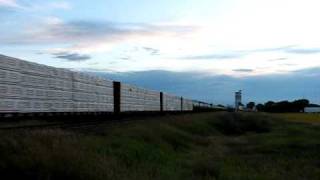 preview picture of video 'CP 8784 at Chaplin, SK 2010/08/12'