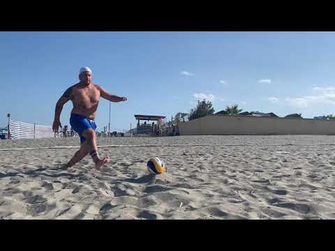 Aldo Giovanni e Giacomo Remake scena in spiaggia con Garpez