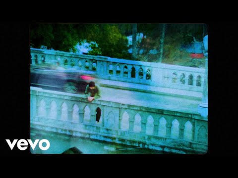 Calum Hood - Streetwise