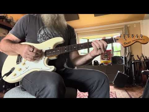 Fender Squier ST-72 1982 - White image 10