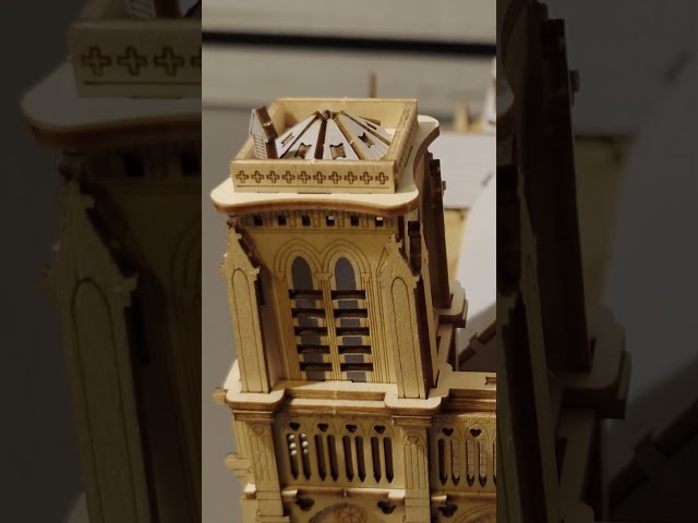 Vídeo relacionado con ROWOOD Rompecabezas de madera 3D - Kit de modelo de arquitectura de la catedral de París, juego de construcción gótica para adultos y adolescentes, decoración del hogar y regalo único