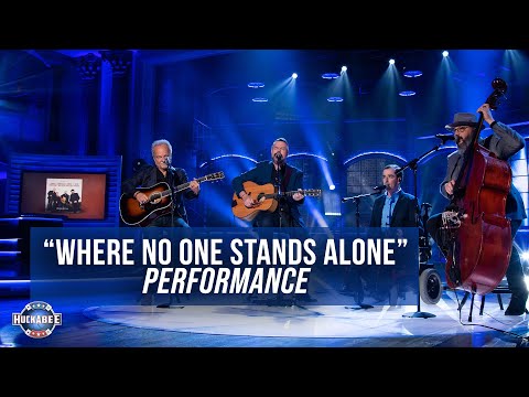Fortune, Walker, Rogers, & Isaacs LIVE “Where No One Stands Alone” | Jukebox | Huckabee
