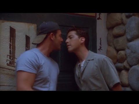 Eli & Tom [Gay Kiss Full Scene]