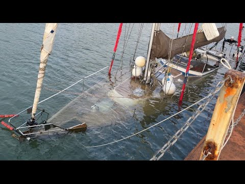 Sunk! Total Loss? Or can she be saved? A Sailor's Worst Nightmare… Sunken Hallberg-Rassy Salvage 