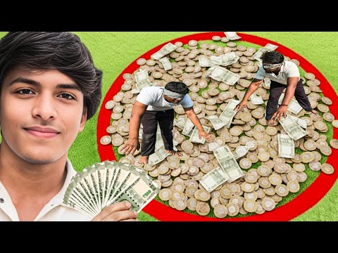 Blindfold Money Pick up Challenge Wins ₹5,000