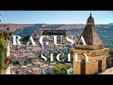 Walking in the amazing Ragusa Sicily. (4K60p, 22 Celsius, spring and sunny day)