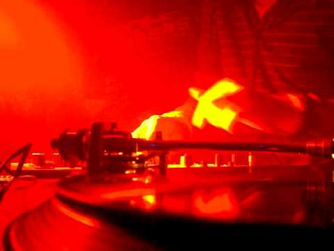 Sylvester Sektbar09MastaK 01-05