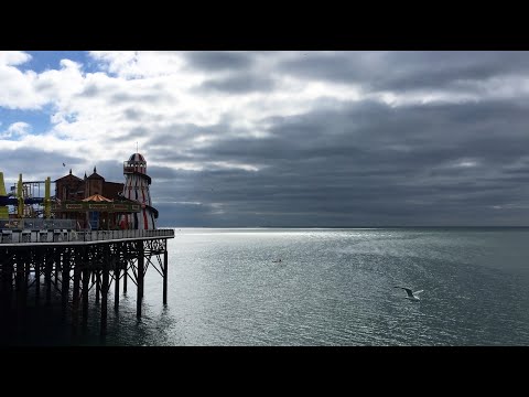 A sunny day at Brighton Pier