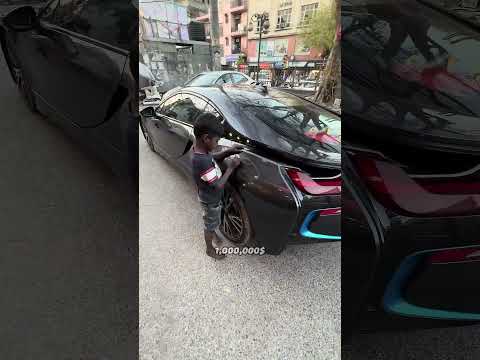 خدش سيارة غالية… وما توقّع ردة الفعل! 😱
