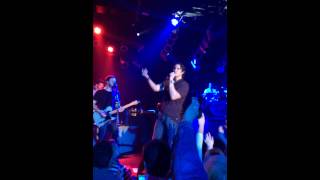 Joe Nichols sings she only smokes when she drinks