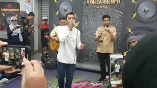 Alif Satar - Sebenarnya (Avenue K)