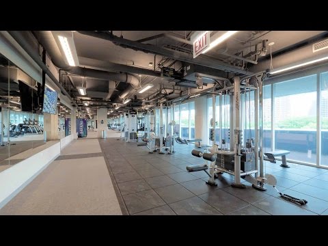 The club-quality fitness center at 1000 South Clark apartments