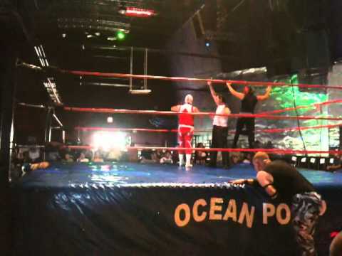 acertijo y un wero vs molawk y flecha de oro