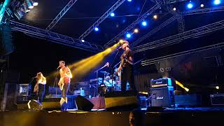 Satanic Surfers - Worn Out Words live in Greece (Rodrigo on drums)