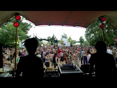 Pink Floyd - Another Brick In The Wall (Kiwa Remix)