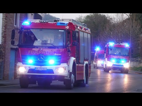 2x Nagelneues LF10 + MTF Freiwillige Feuerwehr Wachtberg - Ankunft am Gerätehaus