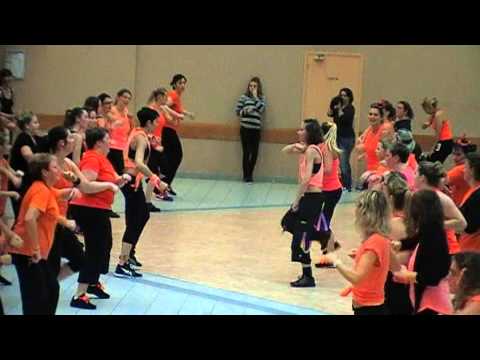 SANKA ZUMBA En sus marcas listos fueras