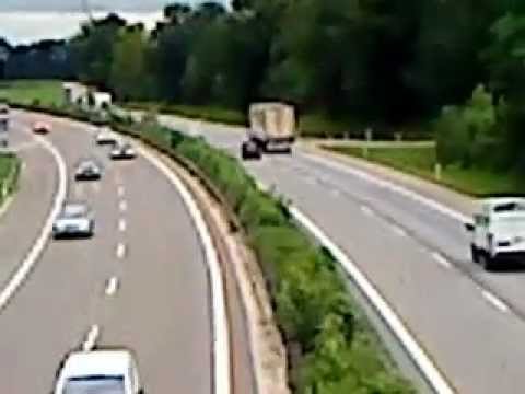 Vor der Kreuzung d  A 96 M   LI in Memmingen A 7 Flensburg   Füssen Brücke Buxacherstr MM