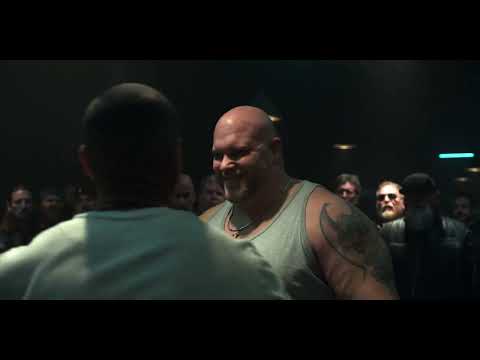 Mayans vs sons of anarchy fight scene
