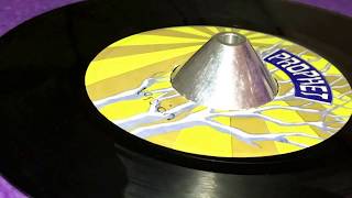 Version (MICHAEL PROPHET ~ Struggler, B Side)