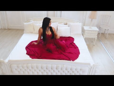 Varga Kinga - Nem fáj már többé (Official Music Video)