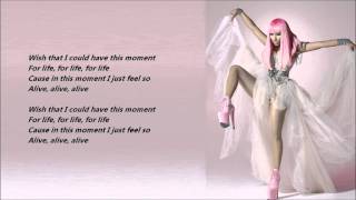 Nicki Minaj &amp; Drake - Moment 4 Life /\ Lyrics On A Screen