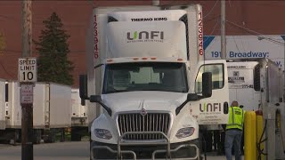 UNFI, the U.S.'s largest grocery distributor, offers starting salaries up to almost $30/hour