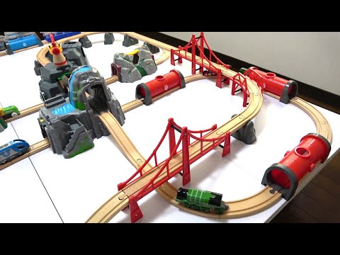 Brio the World ☆ I made a mine course and played with a lot of electric trains!