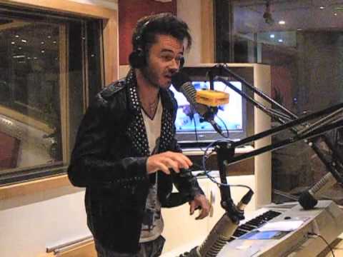 Daniel Baron sings Taylor Swift for  Abi Ray