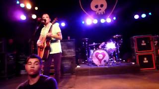 Alkaline Trio- Blue In The Face (Live)