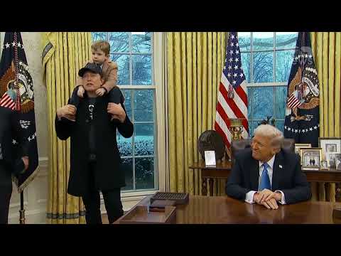 Top News - Qeveria amerikane ‘hyn në ujë’ / Trump nënshkruan urdhrin ekzekutiv, reduktohen përmasat