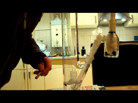 Roor red label straight tube w roor diffuser and frost ashcatcher red cherry berry hit.MOV