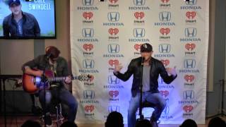Cole Swindell Sings Ain&#39;t Worth the Whiskey