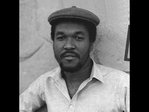 Carlton Livingston  - 100 Weight Of Collie Weed + dub