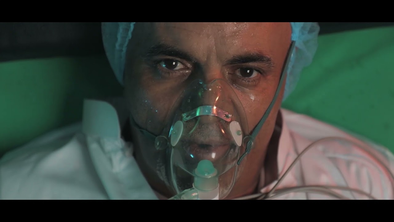 في هذا الفلاش التوعوي يؤكّد نجم الدراما القدير / عبد الكريم مهدي أنه ما فيش كورونا .. ما فيش كورونا .. تمامًا كما يتحدث الكثير من المستهترين بالقاتل كورونا في بلادنا  فهل تتفق معه ؟