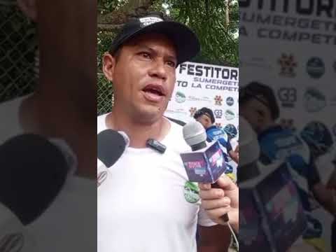 Luis mejia presidente de la liga de natación de Sucre