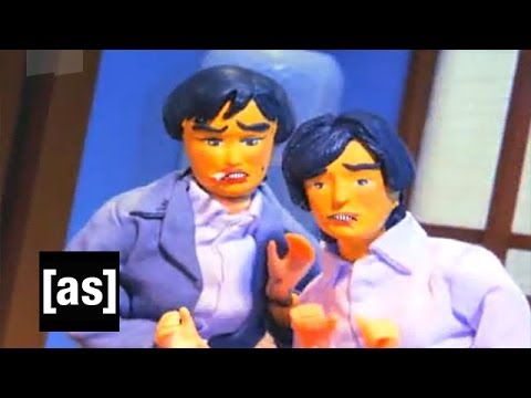 download lagu mp3 mp4 Sarah Michelle Gellar Robot Chicken, download lagu Sarah Michelle Gellar Robot Chicken gratis, unduh video klip Sarah Michelle Gellar Robot Chicken