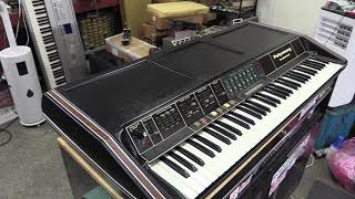 Video thumbnail for Scott's Polymoog 280a Demo (by synthpro) by synthpro
