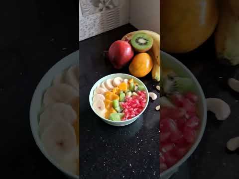 Vanilla custard with fresh fruits #yummy #delicious #desserts #shorts #shortsvideo #recipe #cooking