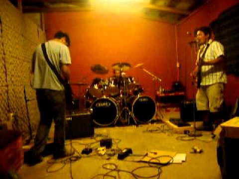 Peor imposible/rock and roll all nite-kiss por pierre acevedo, seba salinas y el yeye