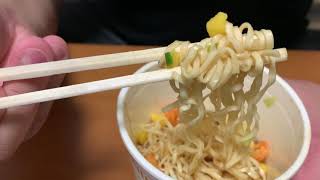 深夜に食べるカップラーメンは格別です【夜食】