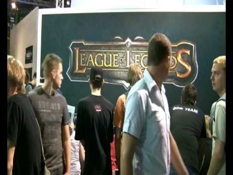 Rakaka Gamescom 2009 - Lördag - DoTA Semifinal Fnatic - Razer