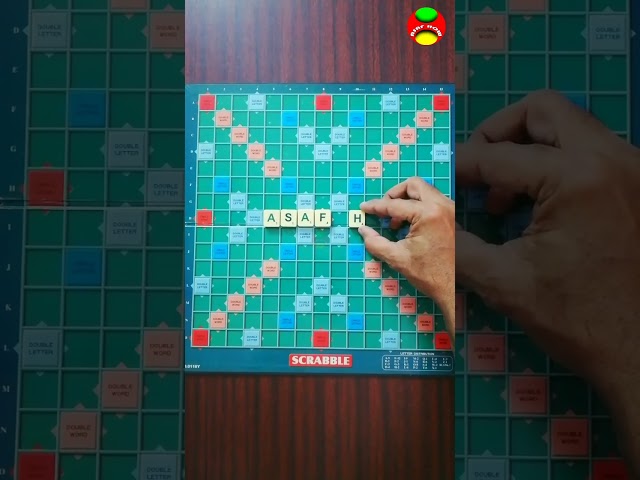 Vídeo relacionado con Scarabeo Shake by Editrice Giochi Scrabble Board Game | Word Games | Travel Games| Board Games for Adults and Kids Ages 8 and up