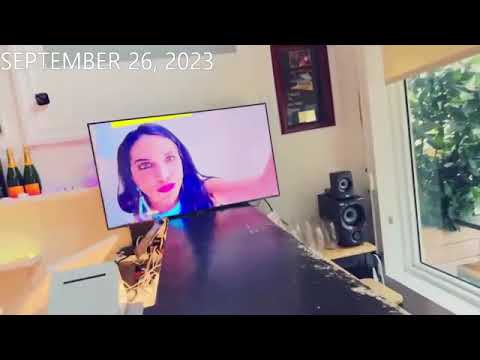 WATCH ELISA HAVE A VIRTUAL ORGASM