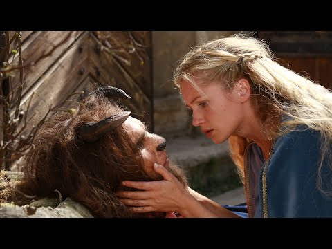 Die Schone und das Biest (2012)