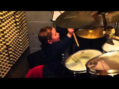 Pudds sings and drums to postman pat