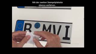 Onlinezulassung von Fahrzeugen – Hinweis zum Kleben von Plaketten