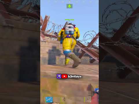 HOW TO SNEAK INTO A CLANS COMPOUND | #rust #rusttips #rustgame #rustpvp #rusttok #shorts