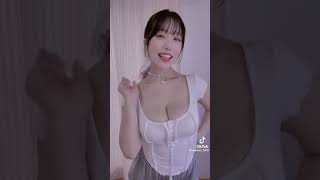 【TikTok】ぽよよん